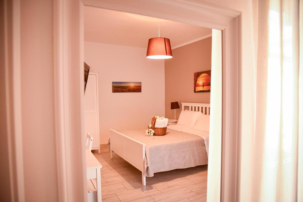 A Casa Dei Bruno B&B Поццуоли Экстерьер фото