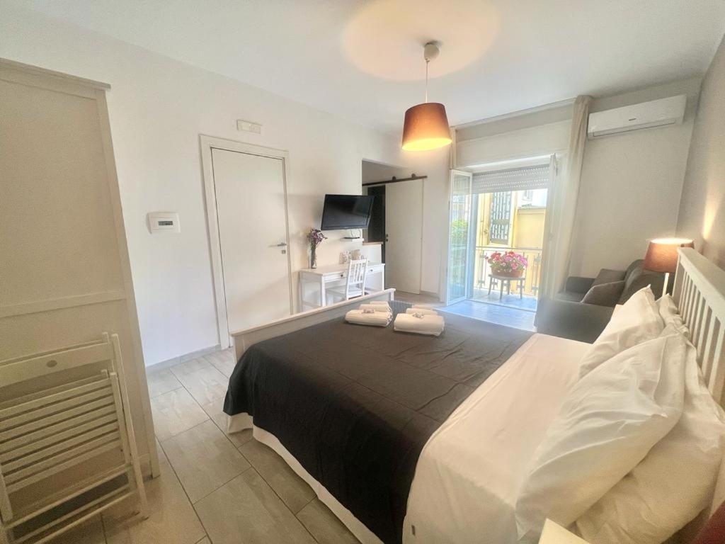 A Casa Dei Bruno B&B Поццуоли Экстерьер фото
