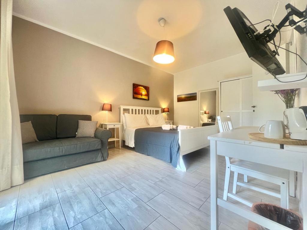 A Casa Dei Bruno B&B Поццуоли Экстерьер фото