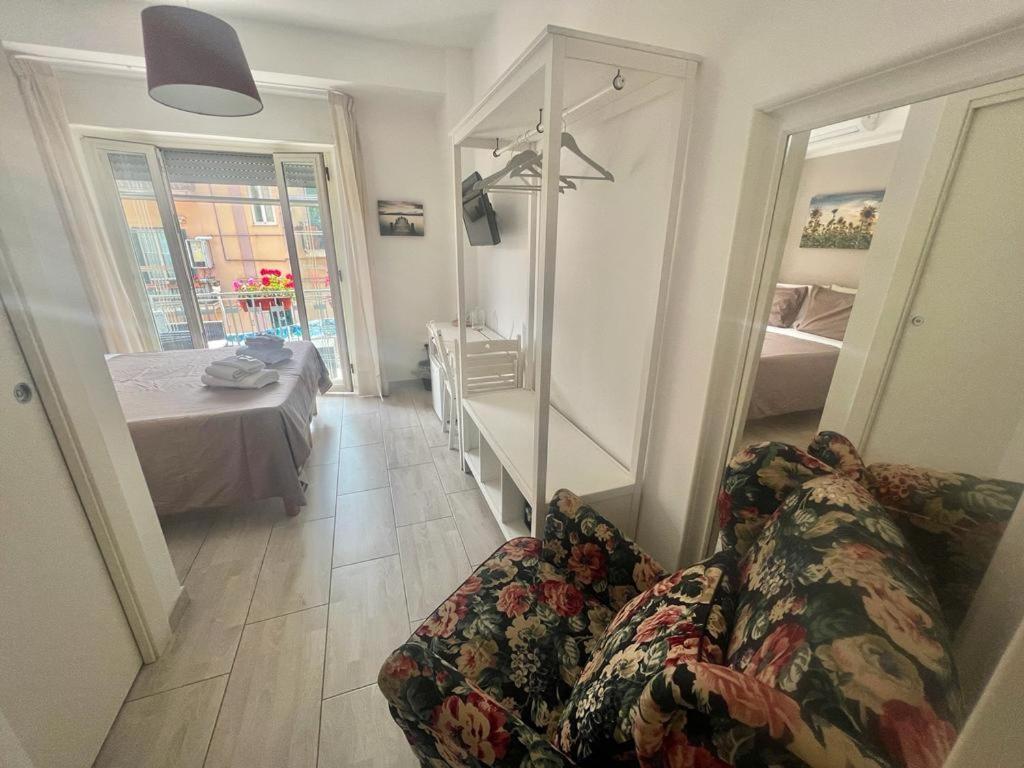 A Casa Dei Bruno B&B Поццуоли Экстерьер фото