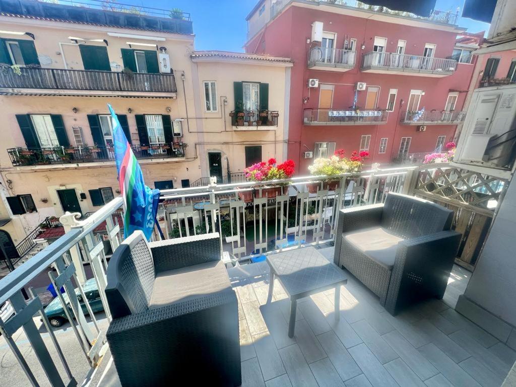 A Casa Dei Bruno B&B Поццуоли Экстерьер фото