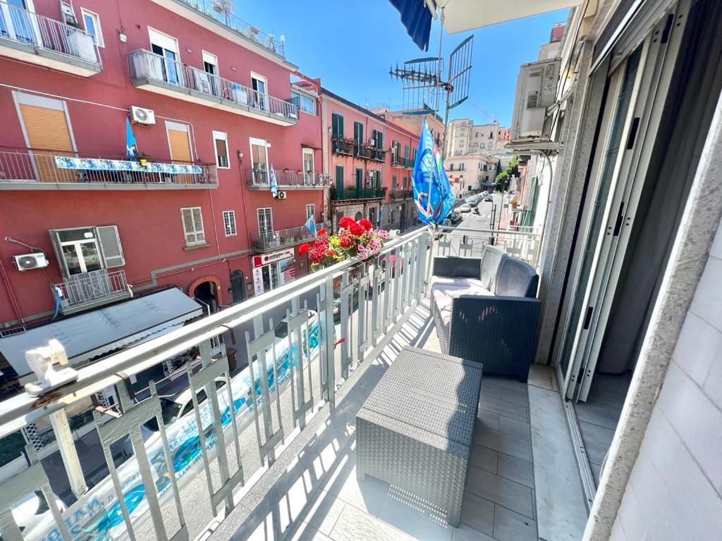 A Casa Dei Bruno B&B Поццуоли Экстерьер фото